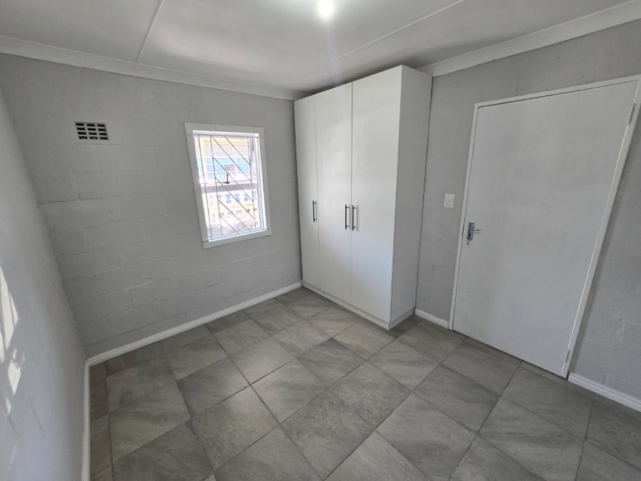 2 Bedroom Property for Sale in Pelican Park Western Cape